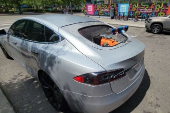 Ezt a Teslát tankolni kell