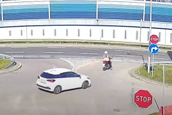 Saját oktatója ütötte el a tanulóvezetőt