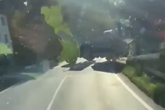 Amikor belibben a pótkocsi, ott már nem nagyon van megállás