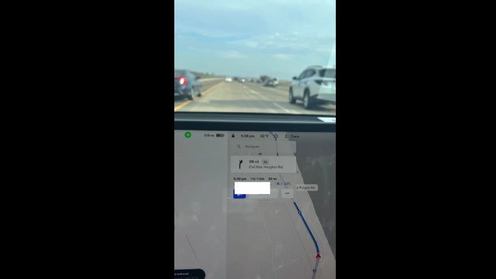 Teslára vágyott, megvette – az autópálya közepén hagyta cserben a nőt 1