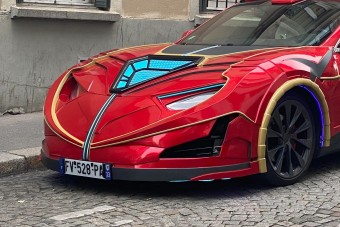 A Vasembert idézné meg ez a tuningolt Tesla, de vajon sikerült?