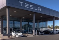 Jön az eddigi legolcsóbb Tesla 2