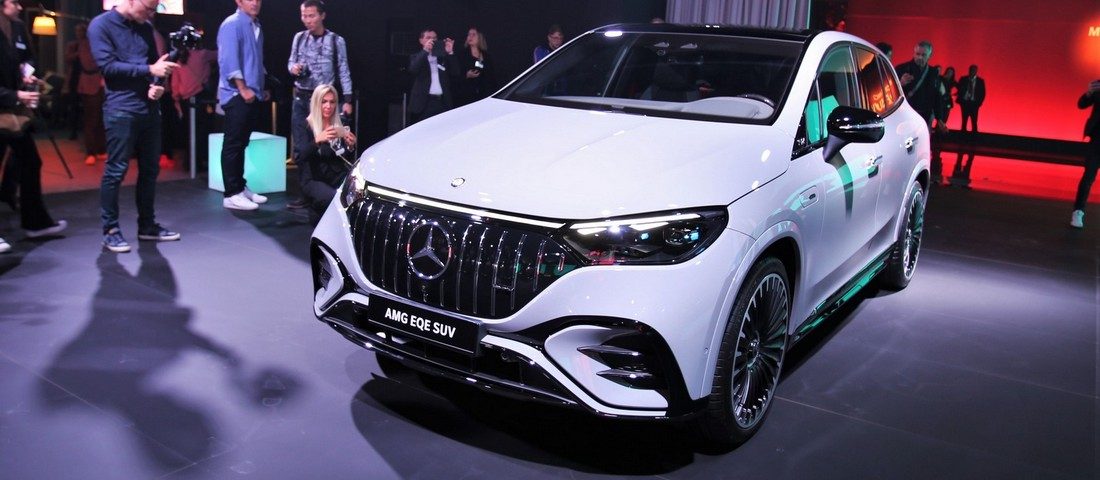 Digitális kütyühalmaz – beültünk a legújabb villany-Mercibe!