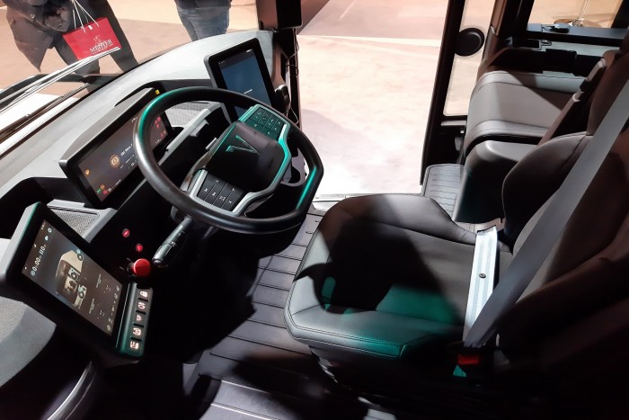 Beültünk a holttérgyilkos városi teherautóba 1