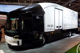 Beültünk a holttérgyilkos városi teherautóba