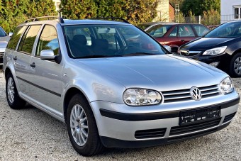 Itt a lehetőség egy gyári állapotú Volkswagen Golf IV beszerzésére