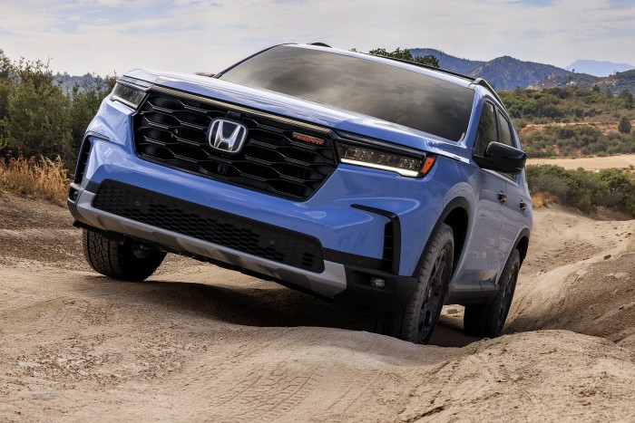 Ez a Honda eddig legnagyobb, legügyesebb terepjárója 8