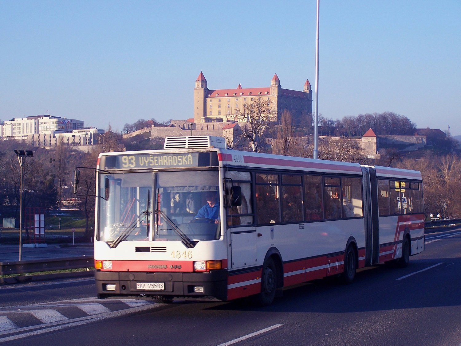 Újabb legendás Ikarustól búcsúzott el Budapest 13