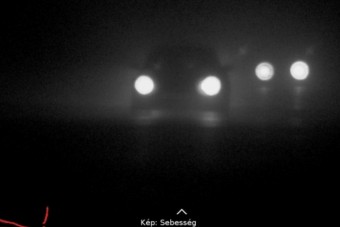 A köd sem hatotta meg, úgy repesztett, mintha kötelező lenne