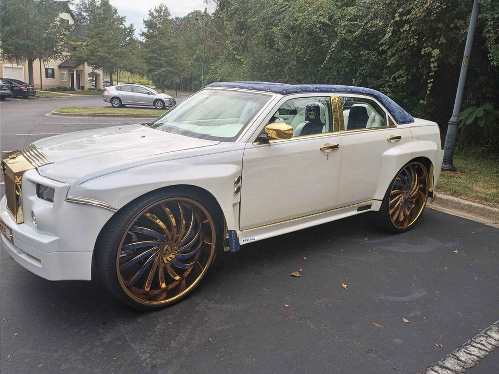 Ha ilyen a királyi pompa tuningja, akkor inkább nem kérjük 3 | Vezess Ha ilyen a királyi pompa tuningja, akkor inkább nem kérjük 3