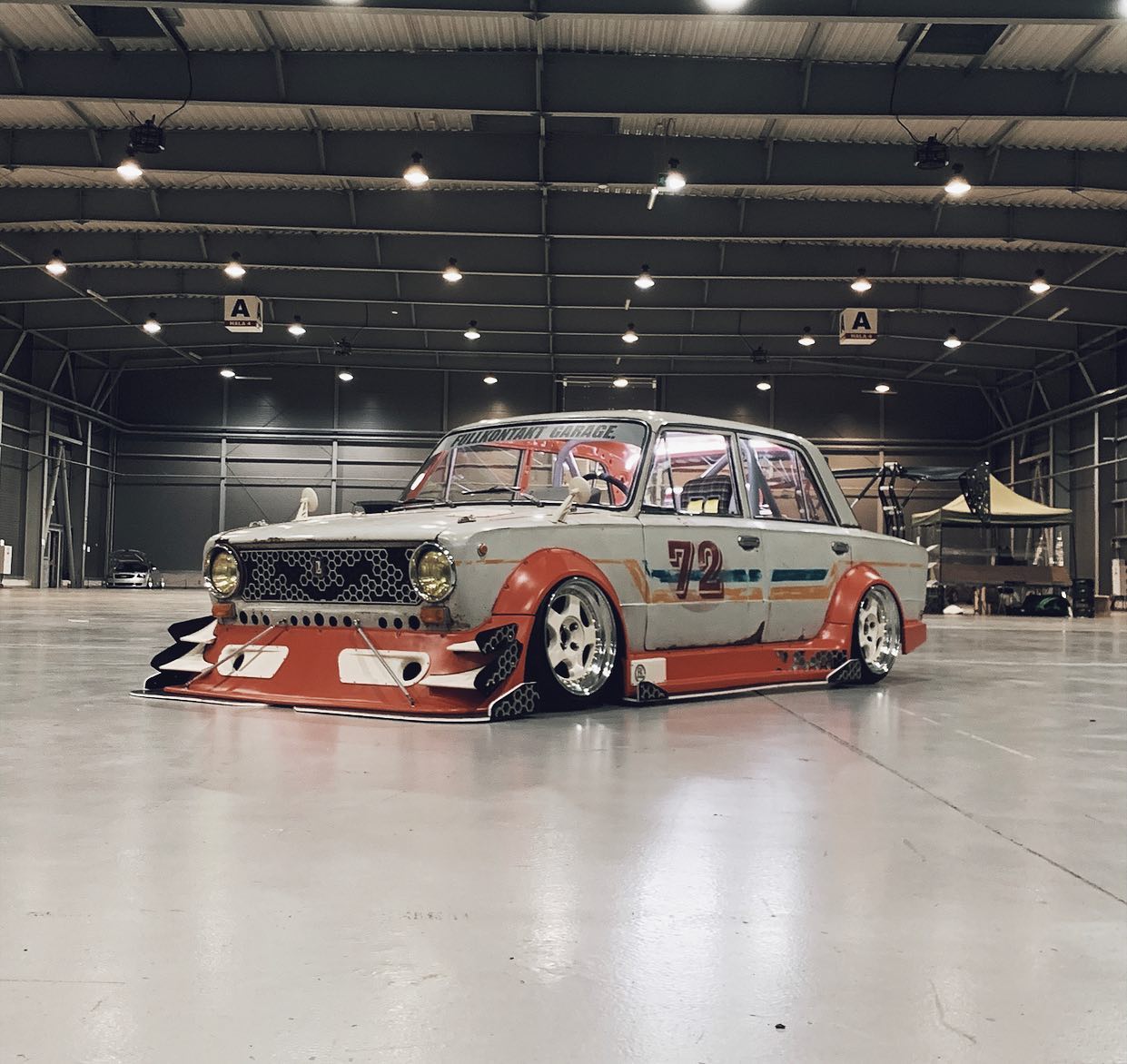 Jó áron eladó az ország legvadabb Zsigulija 4