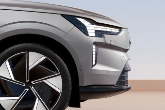 Baj lehet belőle, ha új autót fotózunk