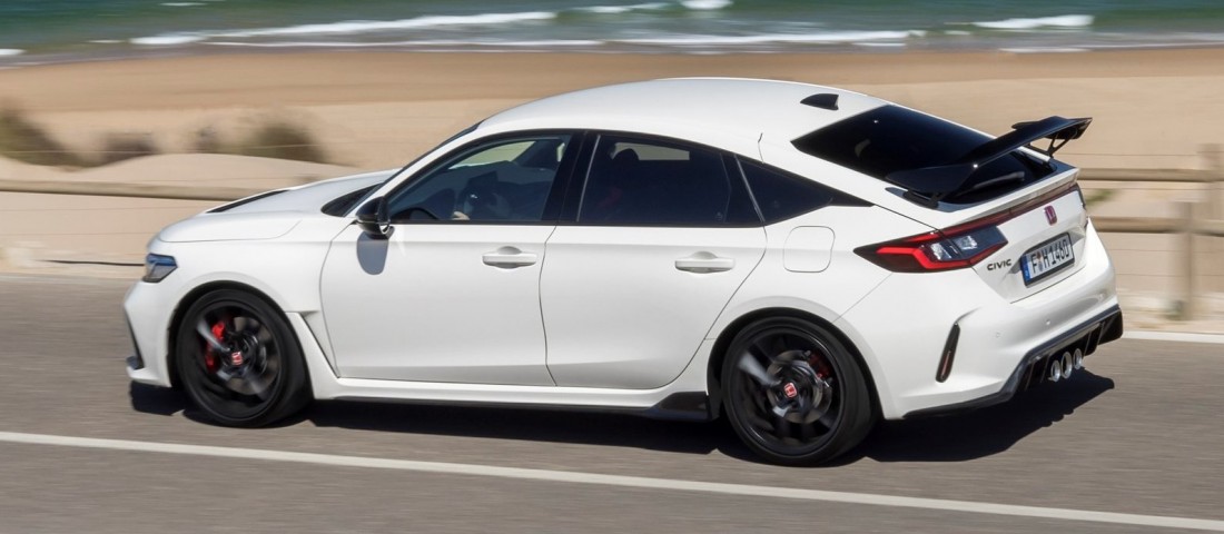 Családi versenyautót hozott Európába a Honda