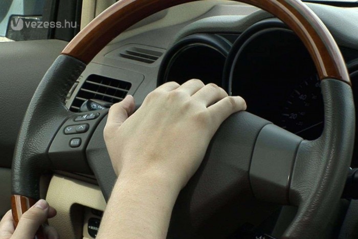 Sorra büntették a dudálással ünneplő esküvői menetet 2