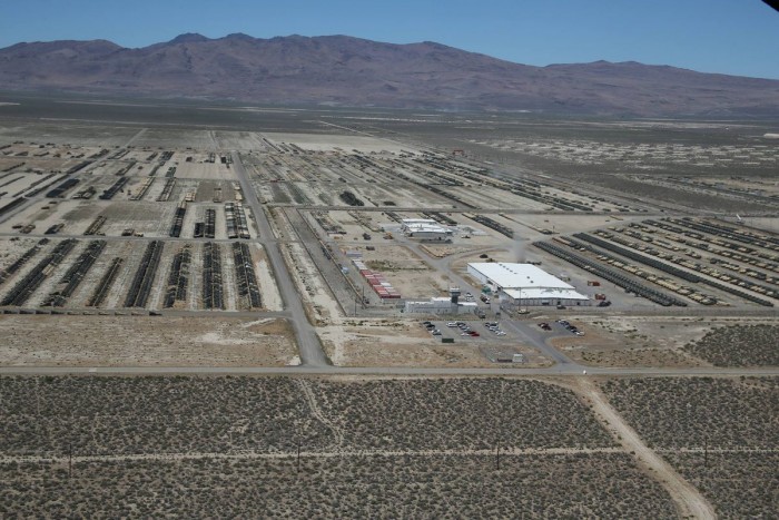 A világ legnagyobb hadserege pihen a sivatagban