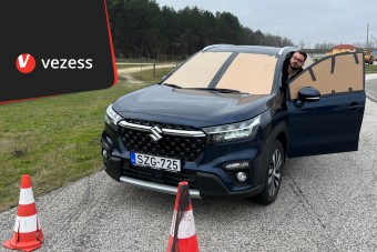 Ablakok nélküli Suzukival egy versenypályán? Megcsináltuk!