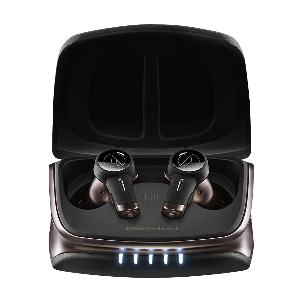 Öntisztító, magát fertőtlenítő fülhallgatót készítettek 2