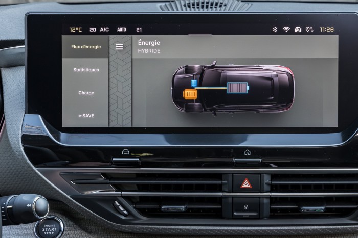 Minden irányban fejlődnek a nagy Citroën hibridek 8