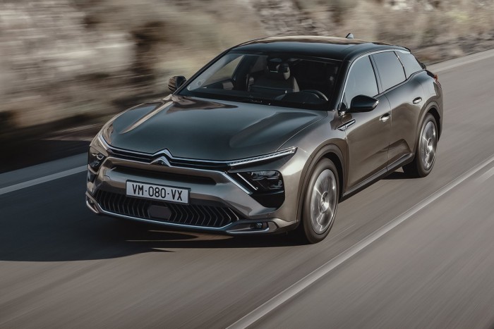 Minden irányban fejlődnek a nagy Citroën hibridek 7