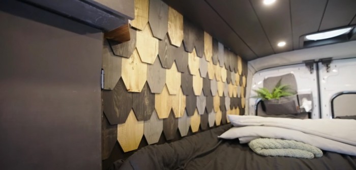 Kívül átlagos futkározós Transitnak tűnik, de belül egy igazi álom valósult meg 3