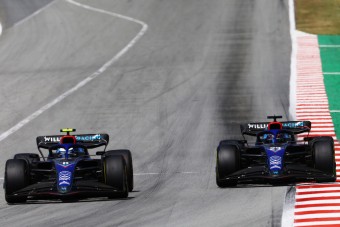 Mindenkinél előbb indítja 2023-at a csapatfőnök nélküli F1-es istálló