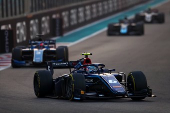 Megszerezte a jogsit az utolsó pilóta is, teljessé vált az F1 mezőnye