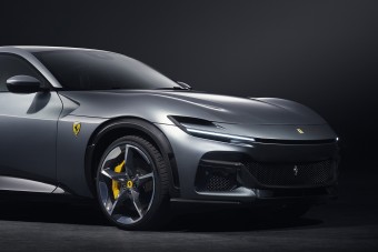 Még évekig nem lehet kapni az új Ferrarit