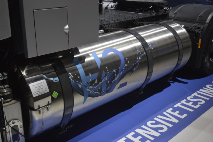 Folyékony hidrogénnel hajtanák a jövő nyergeseit 3