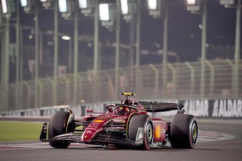 F1: A Red Bullt is elkapná a Ferrari