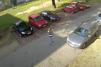 Nehéz elhinni, hogy valaki jogosítványt kap, és így tud parkolni