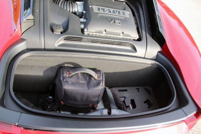 Elfogyott Magyarországon a 400 lóerős sportautó 8 | Vezess Elfogyott Magyarországon a 400 lóerős sportautó 8