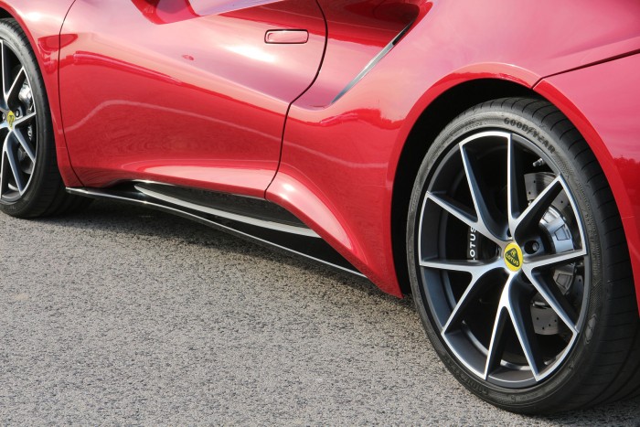 Elfogyott Magyarországon a 400 lóerős sportautó 9 | Vezess Elfogyott Magyarországon a 400 lóerős sportautó 9