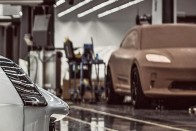 Drasztikus váltás előtt a legnépszerűbb Porsche 48