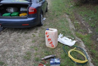 Pofátlan mennyiségben lopott gázolajat, a katalizátort sem vetette meg