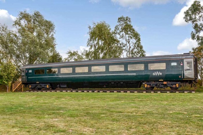 Ez a vonat nem megy sehova, mégis imádják