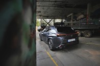 Ezzel szúrja ki a Lexus a vásárlók szemét? – Lexus UX 2023 31