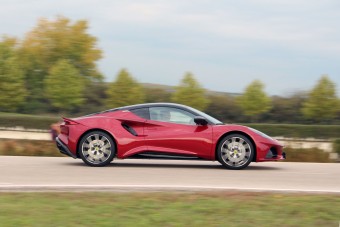 Elfogyott Magyarországon a 400 lóerős sportautó