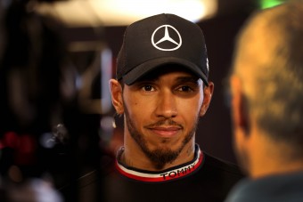 Szerződésszegés miatt járhat pórul Hamilton