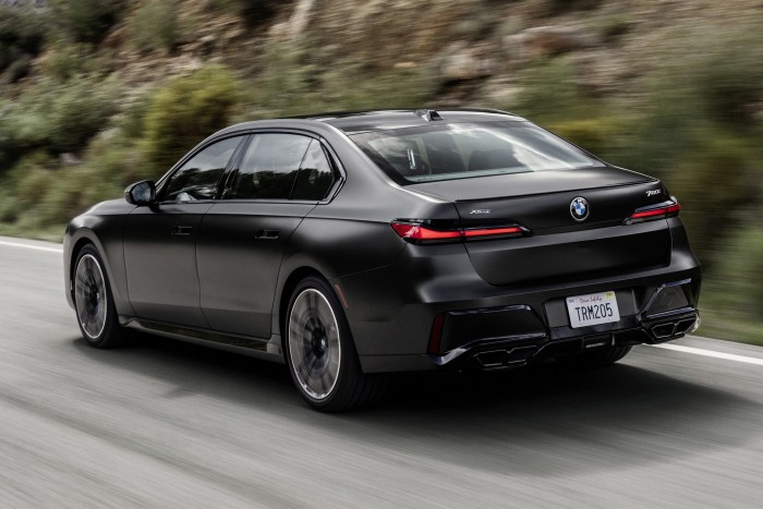 Elébe megy a jövőnek a BMW új zászlóshajója 7