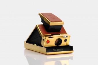 Aranyból készült az ikonikus fényképező ünnepi kiadása