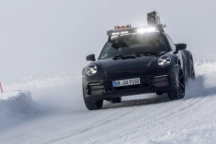 Sportkocsi, földútra 6