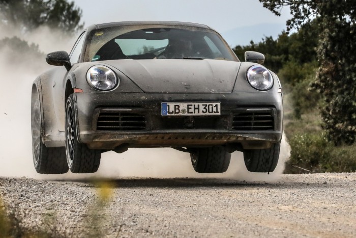 Sportkocsi, földútra 7