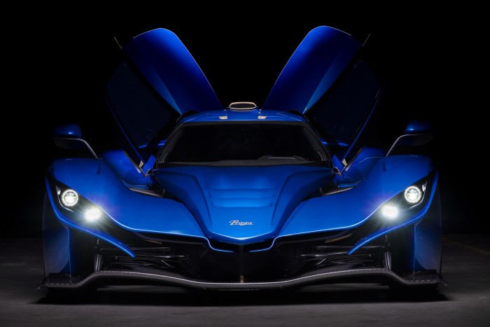 Közúti hipersportkocsi épül Csehországban 11