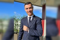 Új székhelyéhez tökéletesen passzoló luxusórát kapott Ronaldo 1