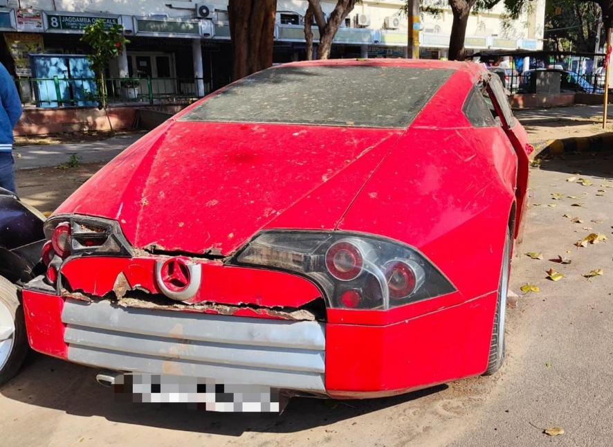 Borzasztó vagy menő ez az elhagyva rohadó tuning-Mercedes? 4