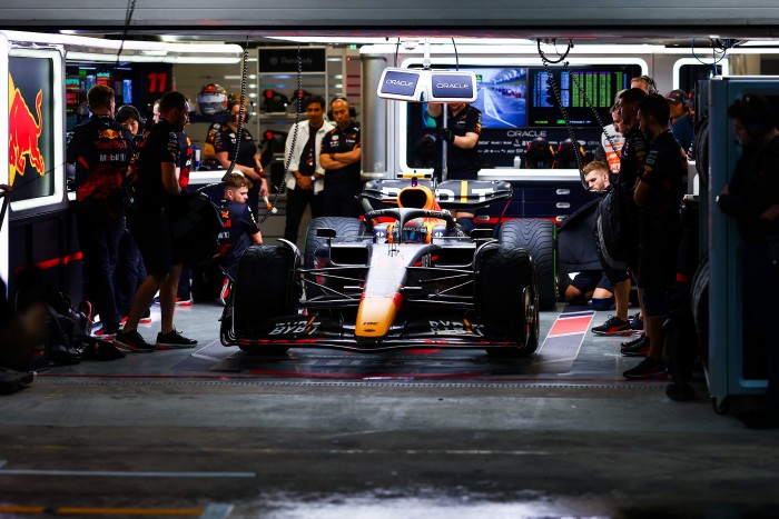 F1: Legendás nevet igazolt a Red Bull