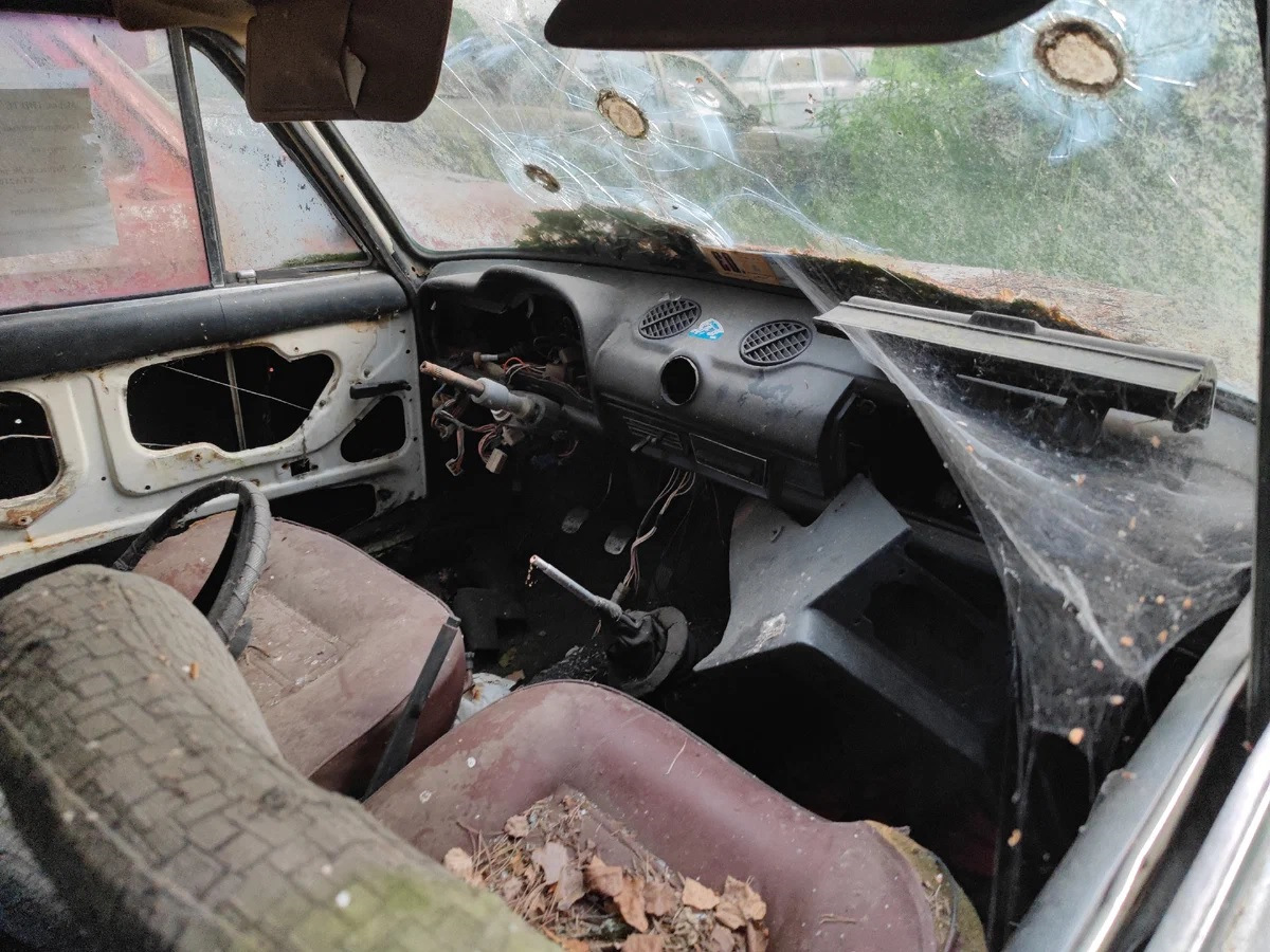 Orosz autók temetőjét találta meg egy túrázó az erdőben 6