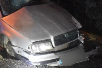 Részegen elkötötte az apja kocsiját, rommá törte a 19 éves fiú