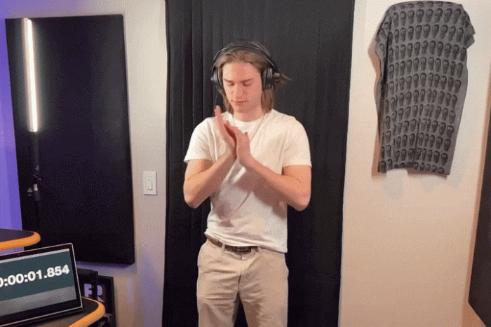 Követhetetlen, mennyire gyorsan tapsolnak ezek az emberek