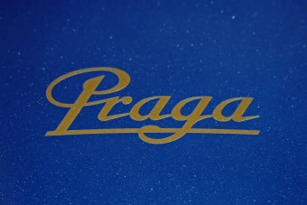 Félmilliárdos ajándék karira, belefér?